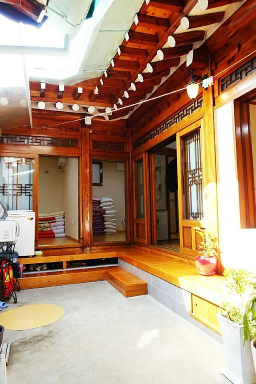 Hue Hanok Guesthouse Сеул Екстериор снимка